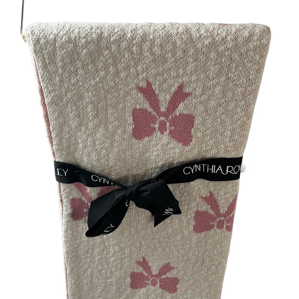 Cynthia Rowley Coquette Pink Bow Knit Throw Blanket - Cream/NWT - Picture 2 of 4